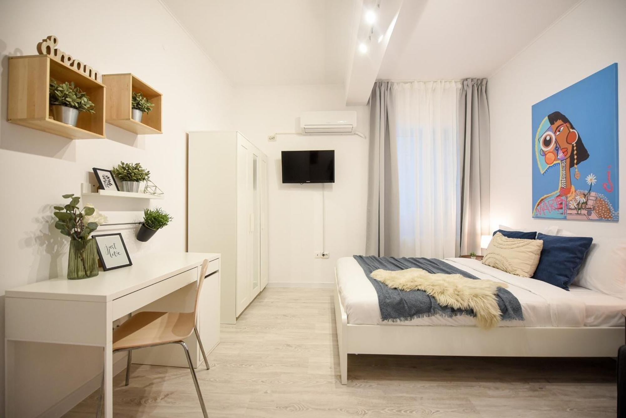 Apartment Cozy 2-bedroom Retreat In The Heart Of History Bucharest