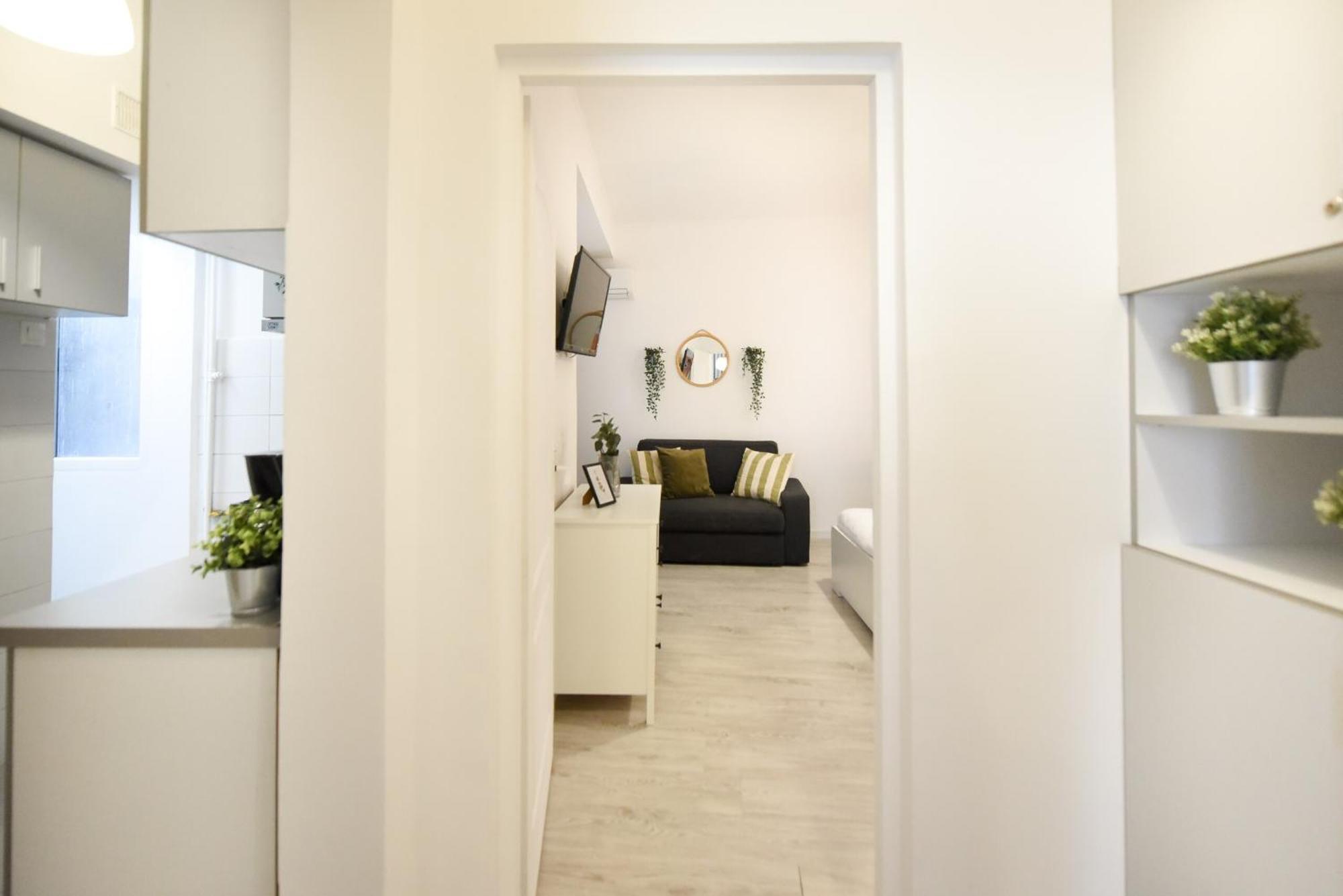 Cozy 2-bedroom Retreat In The Heart Of History Apartment Bucharest